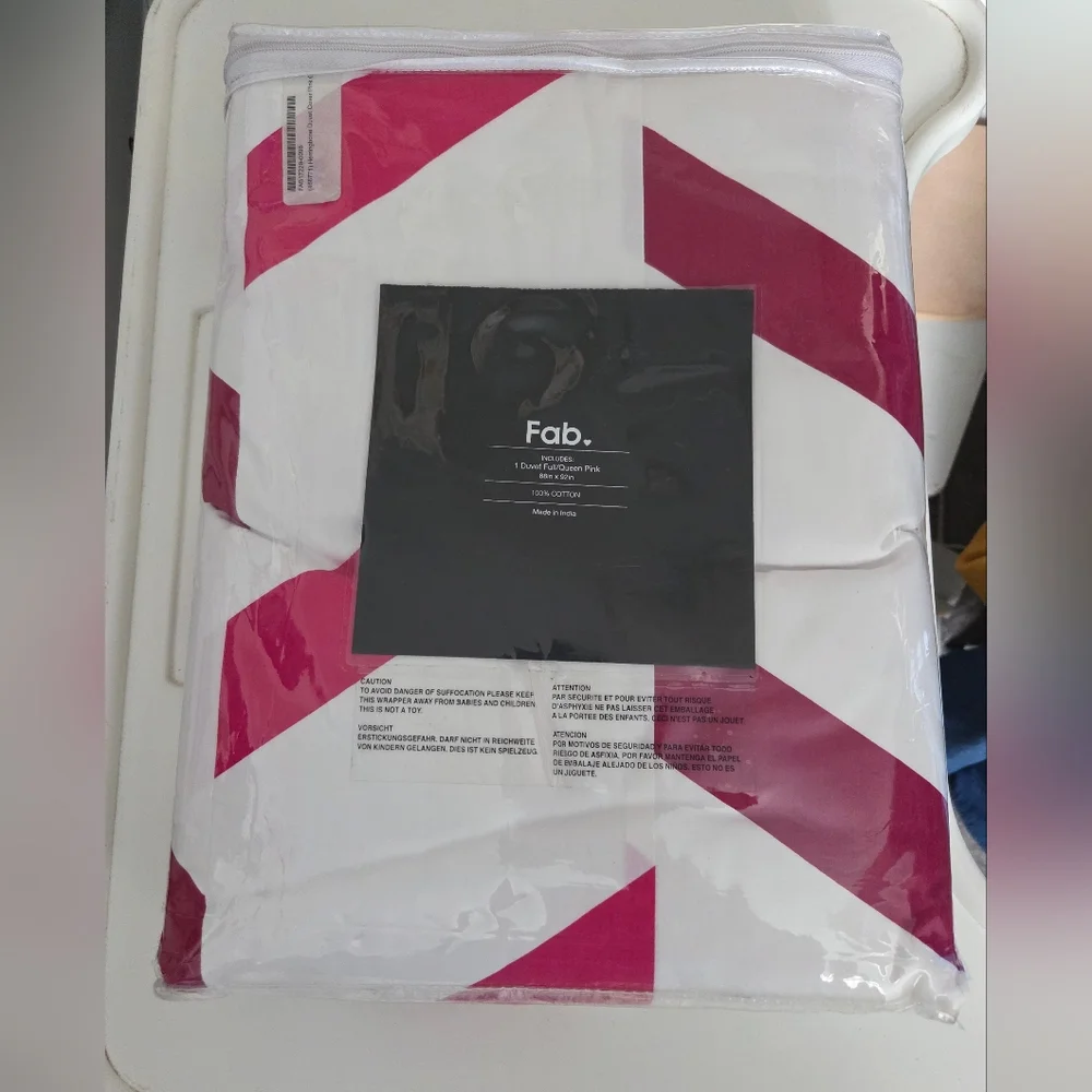 FAB Pink and White Full/Queen Cotton Herringbone Duvet Cover NWT